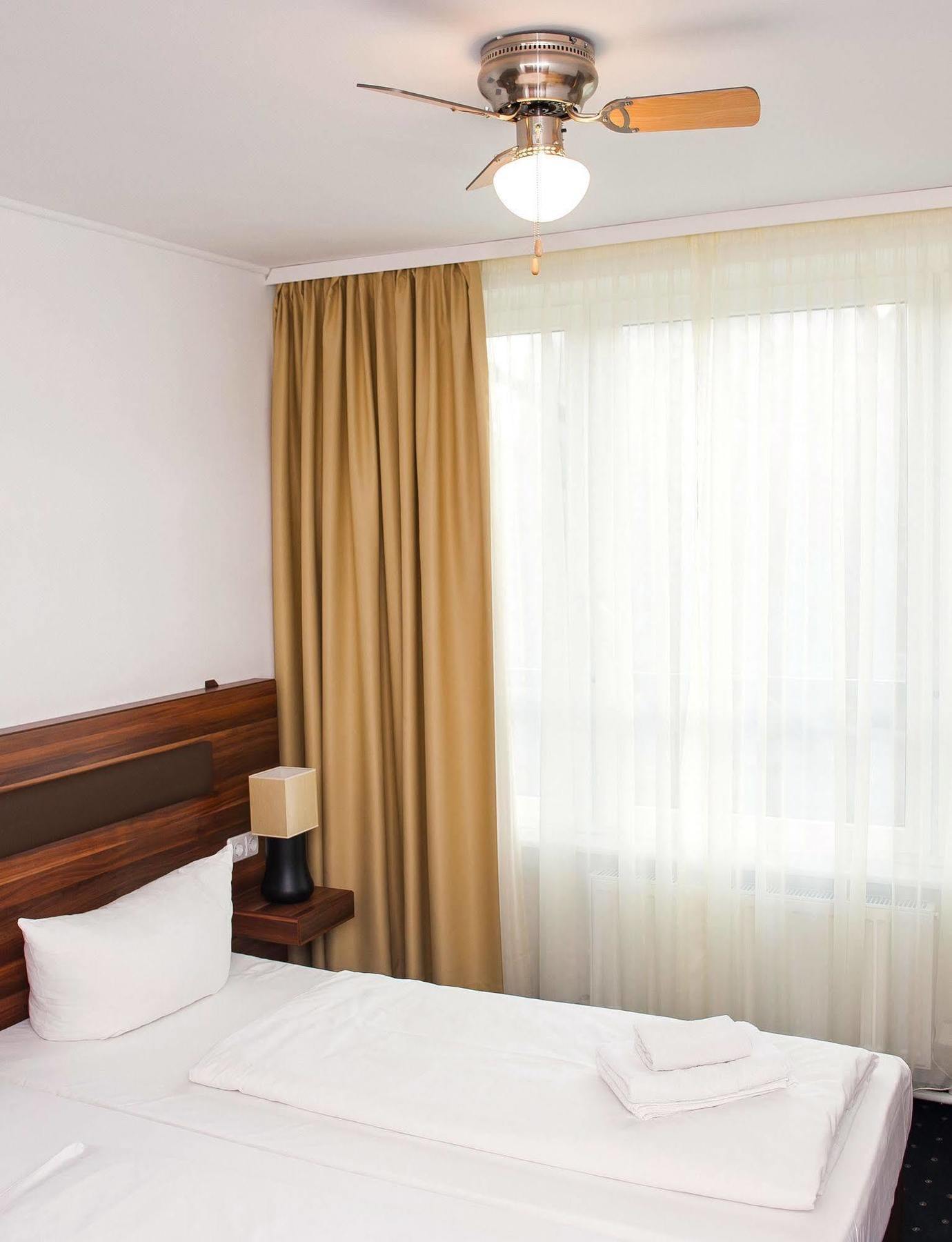 Aparthotel Christie Berlin Ngoại thất bức ảnh